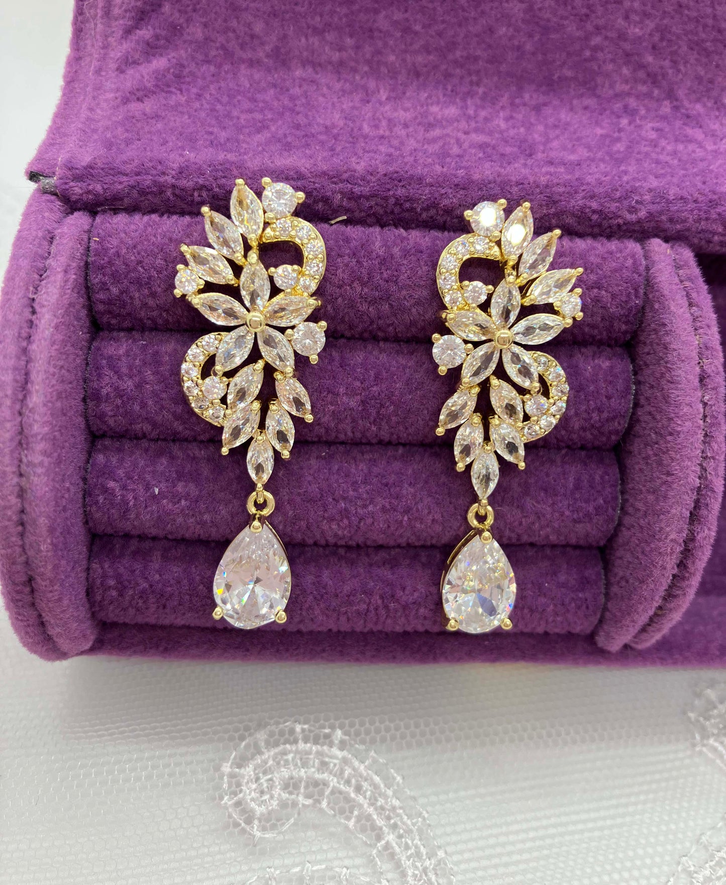 Earrings - Gold Drop