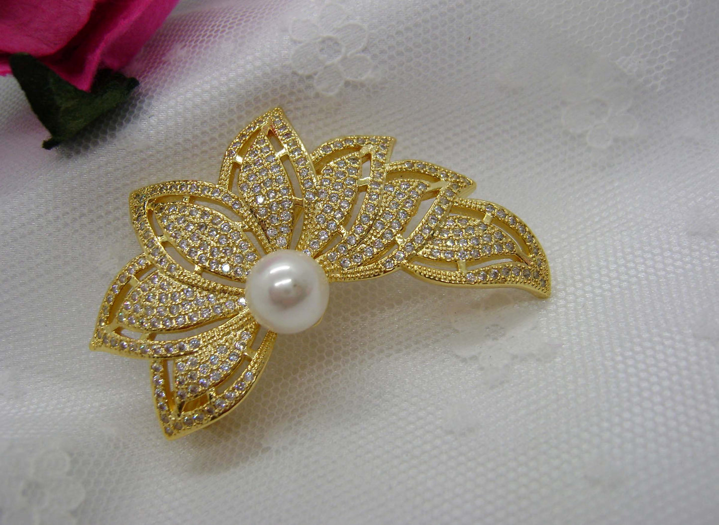 Brooch