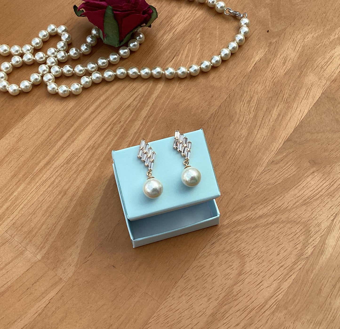 Earrings - Gold Pearl