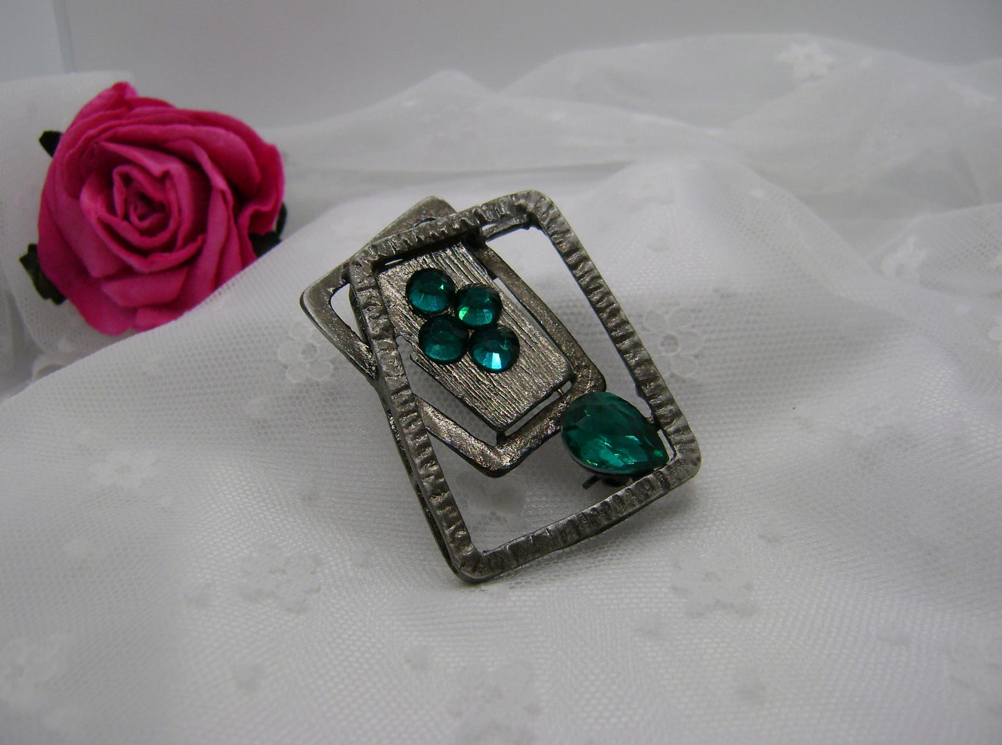 Brooch