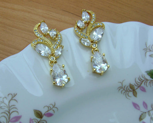 Earrings - Gold