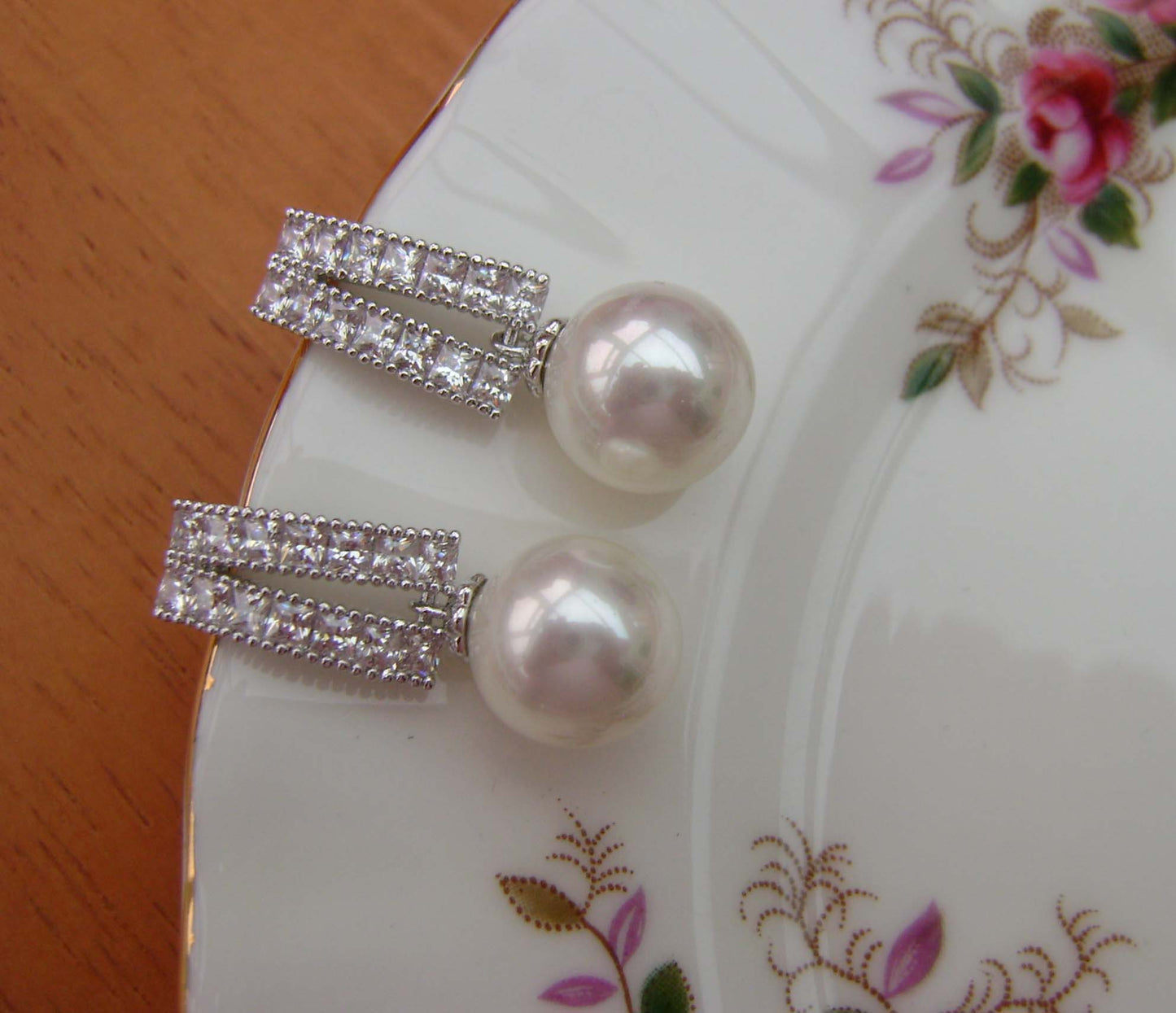 Earrings - Silver Pearl