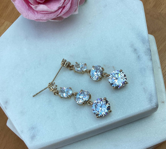 Earrings - Gold Drop