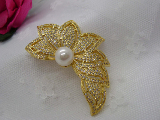 Brooch