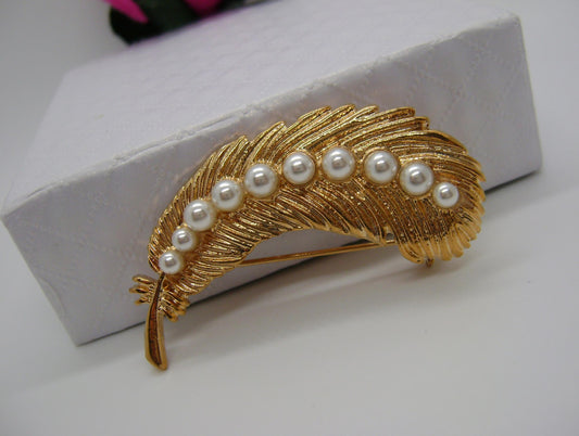Brooch