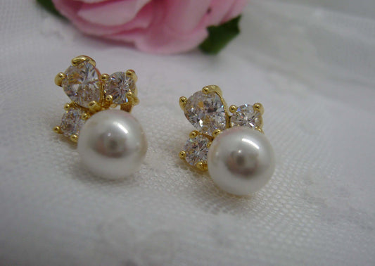 Earrings - Gold Pearl